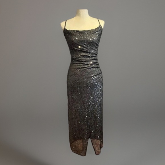 NWOT Laundry by Shelli Segal Dress Silver Sparkly New Years Party Size 6 - Picture 1 of 16